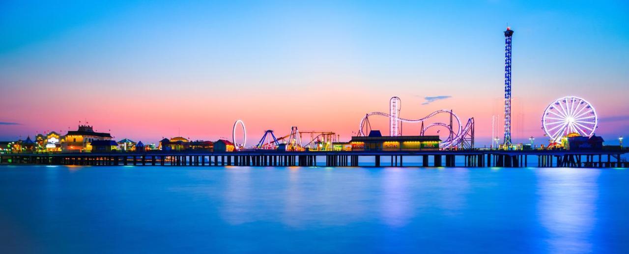 Relax At Our Beach Haven - Pet Friendly Galveston Eksteriør bilde
