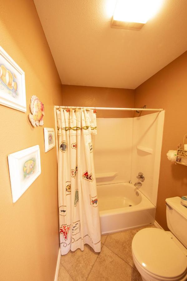 Relax At Our Beach Haven - Pet Friendly Galveston Eksteriør bilde